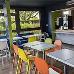 Ibis Budget Saint-omer Centre 호텔
