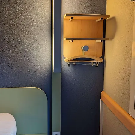 Ibis Budget Saint-omer Centre Hotel 2*