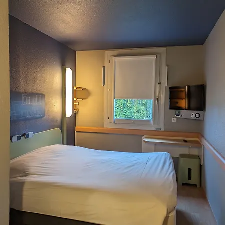 ホテル Ibis Budget Saint-omer Centre 2*