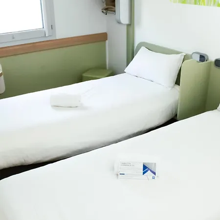 Ibis Budget Saint-omer Centre Hotel 2*