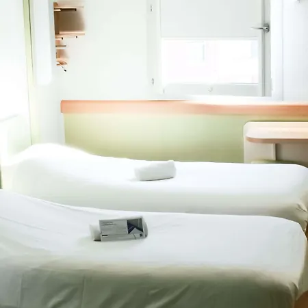 Ibis Budget Saint-omer Centre 2*