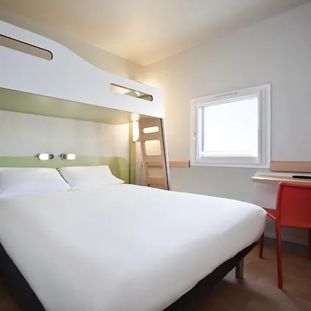 Ibis Budget Saint-omer Centre 2*